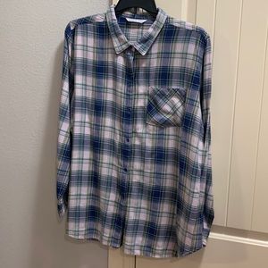 Woolrich Women’s XXL-Tall, blue & what plaid button down shirt